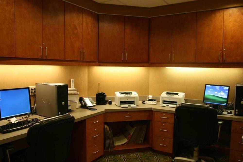 Hampton Inn דובר מתקנים תמונה