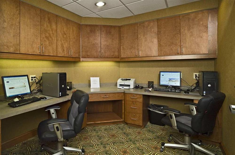 Hampton Inn דובר מתקנים תמונה