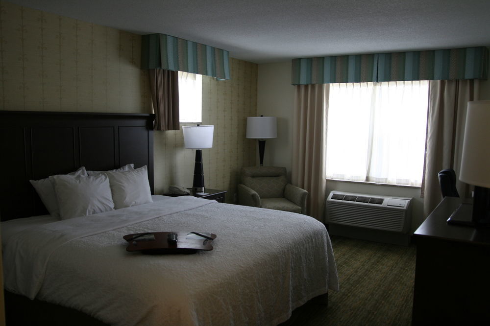 Hampton Inn דובר מראה חיצוני תמונה